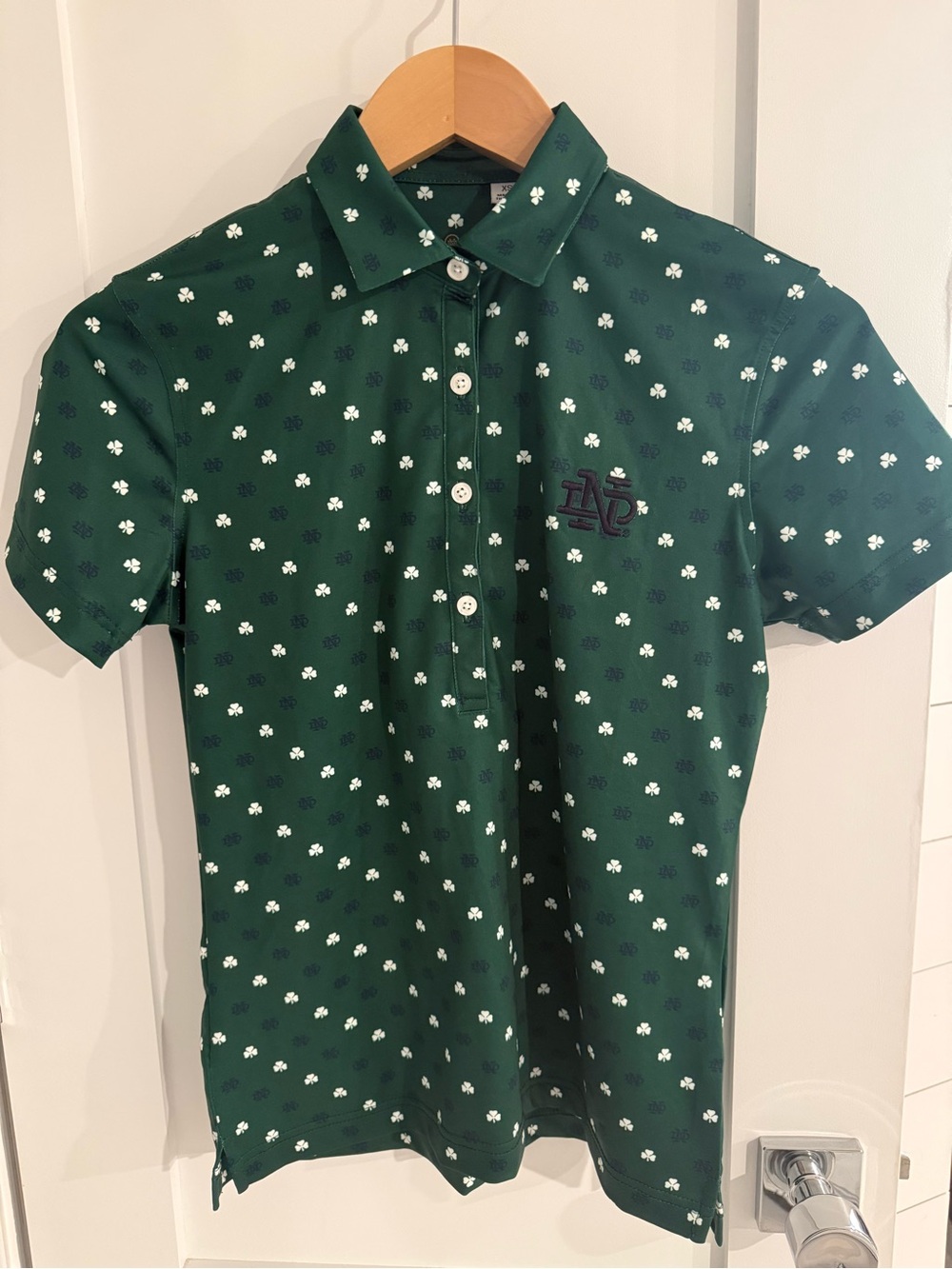 University of Notre Dame Green Shamrock Bamboo Golf Shirt sz XS ND Gold